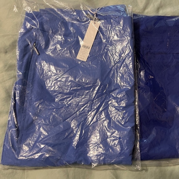 Chico's Zenergy UPF Bungee Cropped Pants - Size 3.5 (18) - Amparo Blue - Picture 1 of 3